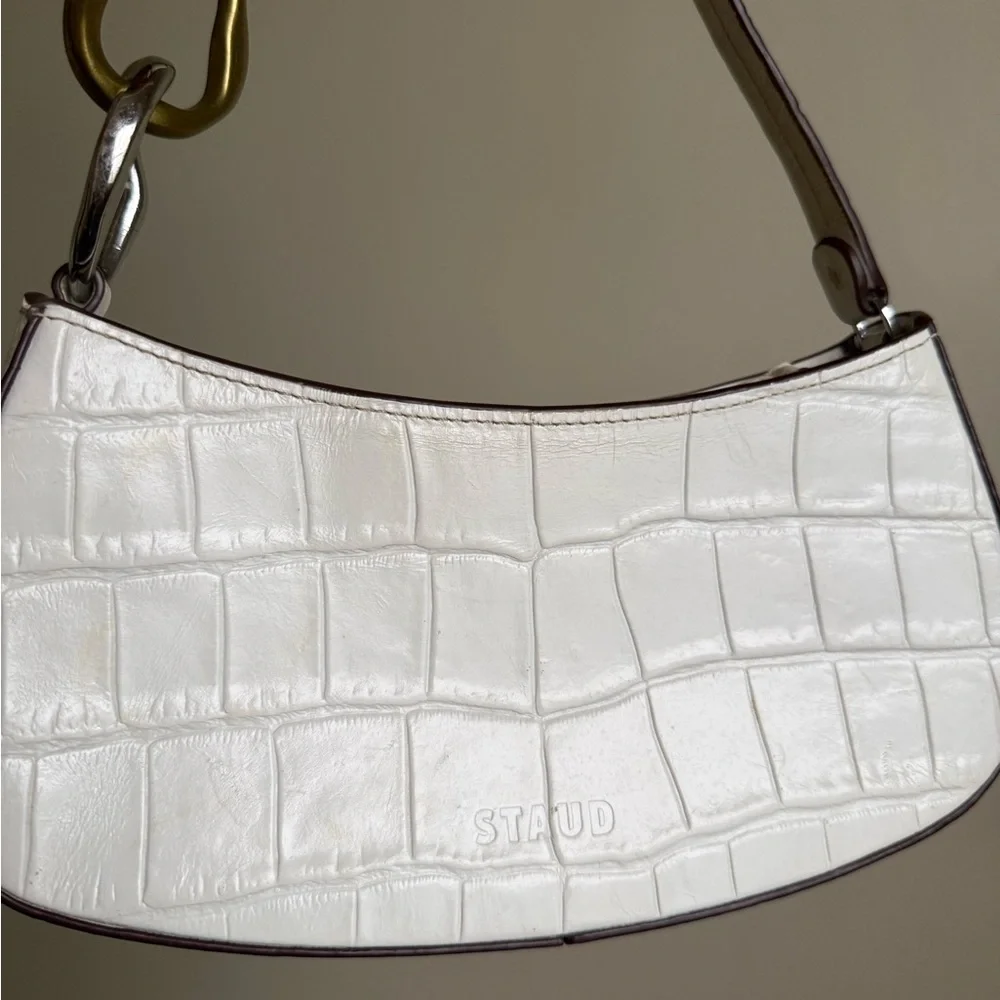 LIKE NEW STAUD Ollie Croc-Embossed Bag, Fresh White Faux Croc - Picture 4 of 9